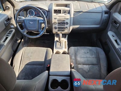 Zdjęcie 8 z 13 samochodu: 2009 FORD ESCAPE VIN:1FMCU93G19KB10440 - miniatura