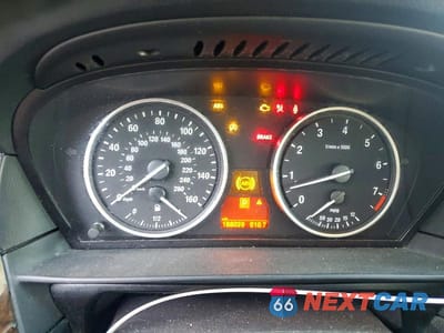 Zdjęcie 9 z 11 samochodu: 2009 BMW 528 I VIN:WBANU53549C119211 - miniatura