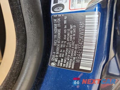 Zdjęcie 12 z 12 samochodu: 2005 BMW 325 I VIN:WBAEV33425KW17481 - miniatura