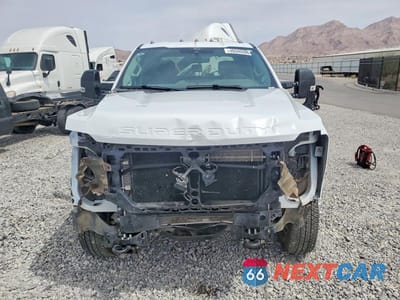 Piąte zdjęcie samochodu w środku: 2025 FORD F350 SUPER DUTY VIN:1FD8W3HT6SEC59434 - miniatura
