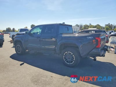 Drugie zdjęcie samochodu z przodu: 2024 TOYOTA TACOMA TRD SPORT VIN:3TMLB5JNXRM037405 - miniatura