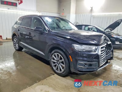 Czwarte zdjęcie samochodu z boku: 2018 AUDI Q7 PREMIUM PLUS VIN:WA1LAAF7XJD028834 - miniatura