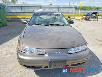 Piąte zdjęcie samochodu w środku: 2002 OLDSMOBILE ALERO GL VIN:1G3NL52F52C243638 - miniatura