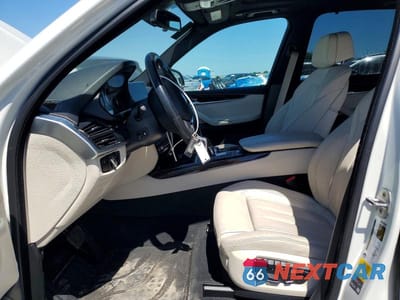 Zdjęcie 7 z 13 samochodu: 2017 BMW X5 XDR40E VIN:5UXKT0C33H0V95300 - miniatura