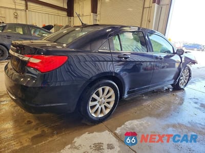 Trzecie zdjęcie samochodu z tyłu: 2012 CHRYSLER 200 TOURING VIN:1C3CCBBG0CN106633 - miniatura