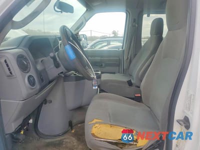Zdjęcie 7 z 13 samochodu: 2013 FORD ECONOLINE E350 SUPER DUTY WAGON VIN:1FBNE3BLXDDA94598 - miniatura