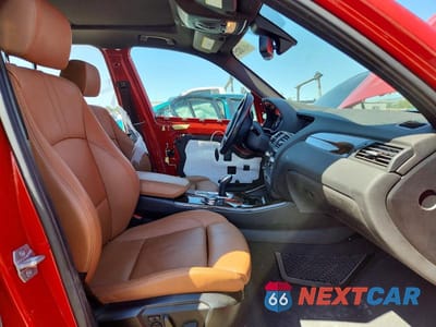 Zdjęcie 7 z 14 samochodu: 2016 BMW X3 SDRIVE28I VIN:5UXWZ7C59G0R32447 - miniatura