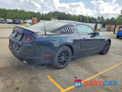 Trzecie zdjęcie samochodu z tyłu: 2014 FORD MUSTANG VIN:1ZVBP8AM0E5318406 - miniatura