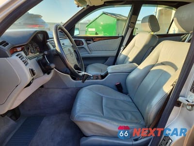 Zdjęcie 7 z 12 samochodu: 1998 MERCEDES-BENZ E 320 VIN:WDBJF65F7WA528722 - miniatura