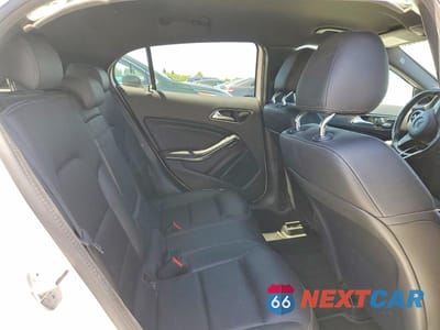 Zdjęcie 11 z 13 samochodu: 2019 MERCEDES-BENZ GLA 250 4MATIC VIN:WDCTG4GB2KU013135 - miniatura