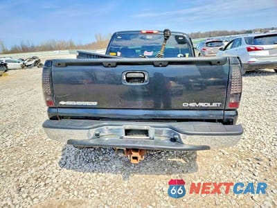 Zdjęcie 6 z 12 samochodu: 2003 CHEVROLET SILVERADO K1500 VIN:2GCEK19T631212980 - miniatura