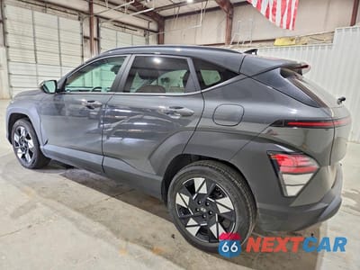 Drugie zdjęcie samochodu z przodu: 2025 HYUNDAI KONA SEL VIN:KM8HB3AB3SU272550 - miniatura