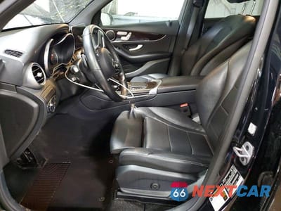 Zdjęcie 7 z 12 samochodu: 2021 MERCEDES-BENZ GLC 300 4MATIC VIN:W1N0G8EB7MF951201 - miniatura