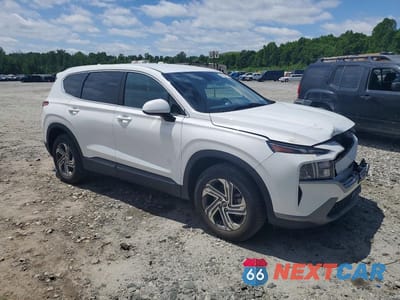 Czwarte zdjęcie samochodu z boku: 2023 HYUNDAI SANTA FE SE VIN:5NMS14AJ7PH581561 - miniatura