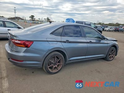 Trzecie zdjęcie samochodu z tyłu: 2019 VOLKSWAGEN JETTA S VIN:3VWC57BU4KM260146 - miniatura