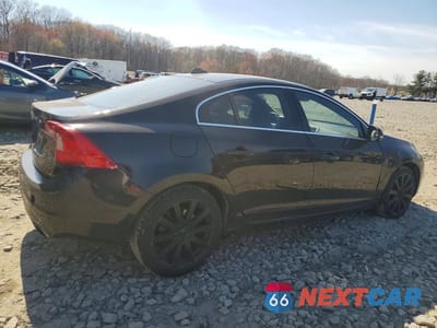 Trzecie zdjęcie samochodu z tyłu: 2015 VOLVO S60 PREMIER VIN:YV149MFK4F1351577 - miniatura