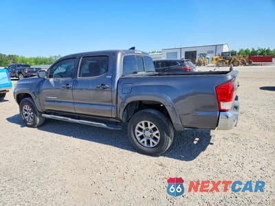 Drugie zdjęcie samochodu z przodu: 2017 TOYOTA TACOMA SR5 V6 VIN:5TFAZ5CN8HX022877 - miniatura