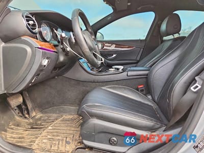 Zdjęcie 7 z 12 samochodu: 2017 MERCEDES-BENZ E 300 4MATIC VIN:WDDZF4KB3HA154144 - miniatura