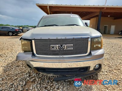 Piąte zdjęcie samochodu w środku: 2007 GMC NEW SIERRA K1500 VIN:2GTEK13YX71604242 - miniatura