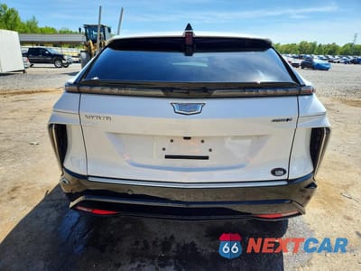 Zdjęcie 6 z 13 samochodu: 2024 CADILLAC LYRIQ LUXURY VIN:1GYKPRRK4RZ128211 - miniatura