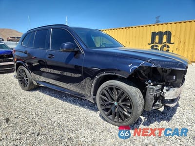 Czwarte zdjęcie samochodu z boku: 2019 BMW X5 XDRIVE50I VIN:5UXJU2C58KLN67908 - miniatura