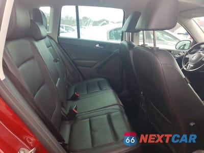 Zdjęcie 10 z 11 samochodu: 2013 VOLKSWAGEN TIGUAN S VIN:WVGAV3AX1DW098375 - miniatura