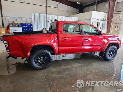 Trzecie zdjęcie samochodu z tyłu: 2019 TOYOTA TACOMA SR5 V6 VIN:3TMCZ5AN9KM199222 - miniatura