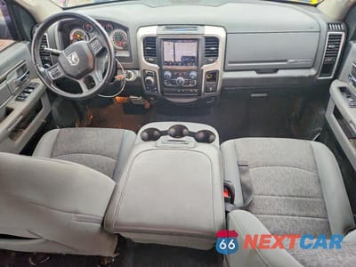 Zdjęcie 8 z 12 samochodu: 2018 RAM 1500 SLT VIN:1C6RR7GT2JS115363 - miniatura