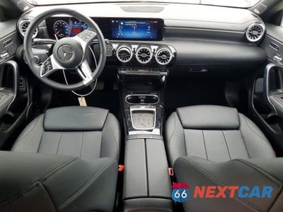 Zdjęcie 8 z 12 samochodu: 2025 MERCEDES-BENZ CLA 250 VIN:W1K5J4GB0SN557925 - miniatura