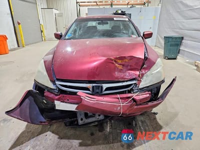 Piąte zdjęcie samochodu w środku: 2006 HONDA ACCORD EX VIN:1HGCM66556A025312 - miniatura