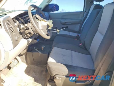 Zdjęcie 7 z 13 samochodu: 2007 CHEVROLET SILVERADO K2500 HEAVY DUTY VIN:1GCHK29687E554433 - miniatura
