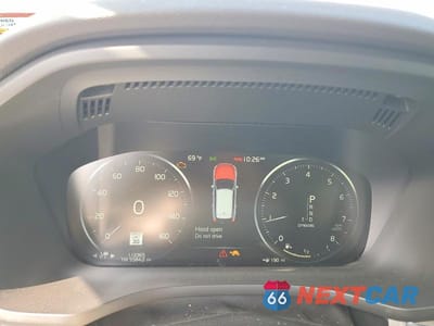 Zdjęcie 9 z 13 samochodu: 2018 VOLVO XC60 T5 MOMENTUM VIN:YV4102RK3J1065096 - miniatura