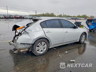 Trzecie zdjęcie samochodu z tyłu: 2012 NISSAN ALTIMA 2.5 VIN:1N4AL2AP7CC247009 - miniatura