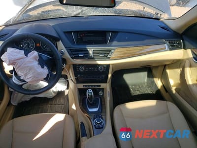 Zdjęcie 8 z 11 samochodu: 2015 BMW X1 XDRIVE28I VIN:WBAVL1C5XFVY33582 - miniatura