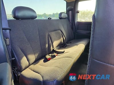 Zdjęcie 10 z 12 samochodu: 2001 CHEVROLET SILVERADO C1500 VIN:2GCEC19T411138078 - miniatura