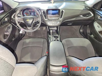 Zdjęcie 8 z 12 samochodu: 2020 CHEVROLET MALIBU LS VIN:1G1ZB5ST5LF138455 - miniatura