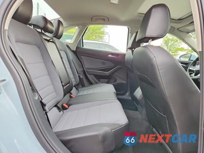 Zdjęcie 10 z 12 samochodu: 2026 VOLKSWAGEN JETTA SE VIN:3VW7W7BU7TM016815 - miniatura