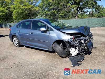 Czwarte zdjęcie samochodu z boku: 2022 TOYOTA COROLLA LE VIN:JTDEPMAE7N3026880 - miniatura