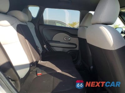 Zdjęcie 10 z 12 samochodu: 2016 KIA SOUL BASE VIN:KNDJN2A24G7832282 - miniatura