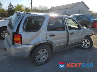 Trzecie zdjęcie samochodu z tyłu: 2007 FORD ESCAPE XLT VIN:1FMYU93167KA67504 - miniatura