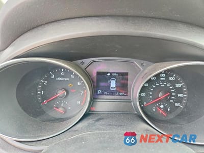 Zdjęcie 9 z 13 samochodu: 2021 KIA SEDONA LX VIN:KNDMB5C15M6662477 - miniatura