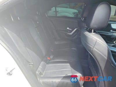 Zdjęcie 10 z 12 samochodu: 2019 MERCEDES-BENZ A 220 4MATIC VIN:WDD3G4FB9KW031696 - miniatura