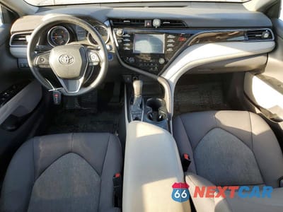 Zdjęcie 8 z 13 samochodu: 2019 TOYOTA CAMRY HYBRID LE VIN:4T1B31HK6KU510405 - miniatura
