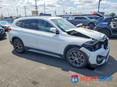 Czwarte zdjęcie samochodu z boku: 2021 BMW X1 SDRIVE28I VIN:WBXJG7C00M5S68823 - miniatura