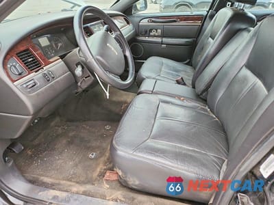 Zdjęcie 7 z 12 samochodu: 2011 LINCOLN TOWN CAR EXECUTIVE L VIN:2LNBL8EV2BX765469 - miniatura