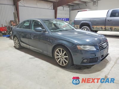 Czwarte zdjęcie samochodu z boku: 2010 AUDI A4 PREMIUM PLUS VIN:WAUHFBFLXAN059542 - miniatura