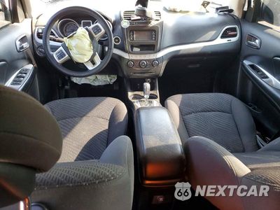 Zdjęcie 8 z 12 samochodu: 2018 DODGE JOURNEY SE VIN:3C4PDCAB3JT506852 - miniatura