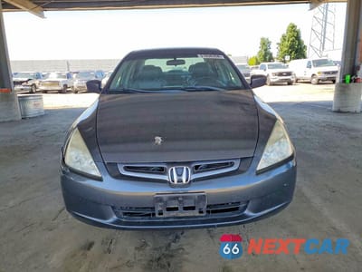 Piąte zdjęcie samochodu w środku: 2004 HONDA ACCORD EX VIN:1HGCM66564A097746 - miniatura