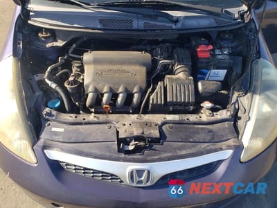 Zdjęcie 12 z 12 samochodu: 2008 HONDA FIT SPORT VIN:JHMGD38658S022930 - miniatura