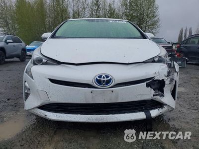 Piąte zdjęcie samochodu w środku: 2016 TOYOTA PRIUS TWO ECO VIN:JTDKARFU0G3009438 - miniatura
